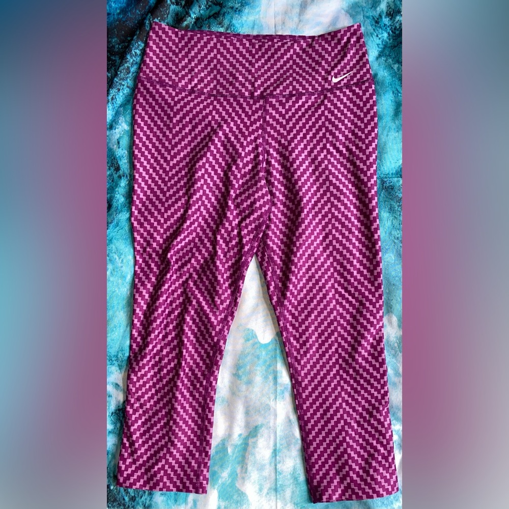 Nike Dri-Fit Purple Athletic Capri Workout Leggings Recycled Material - Picture 2 of 5